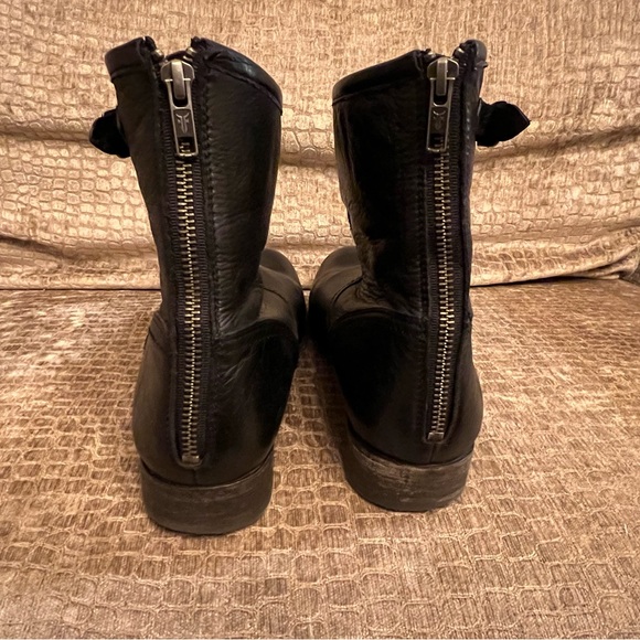 Frye Women's Pippa Black Leather Buckle ankle boots - Picture 3 of 13